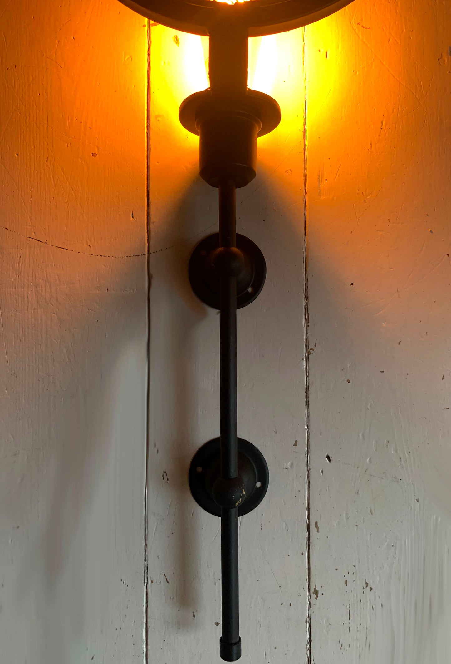 Industrial Black Metal Wall Mounted Light Fitting with Metal Mesh Bulb Cover