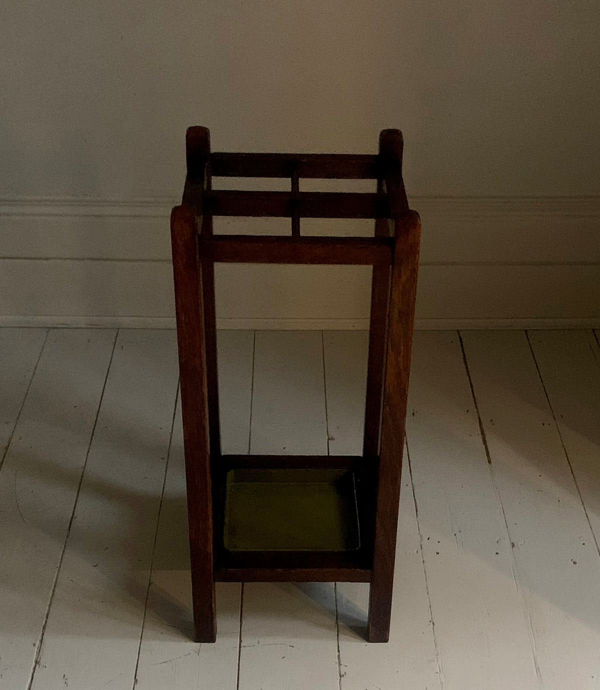 Elegant Edwardian Oak Umbrella / Parasol & Stick Stand with Metal Drip Tray