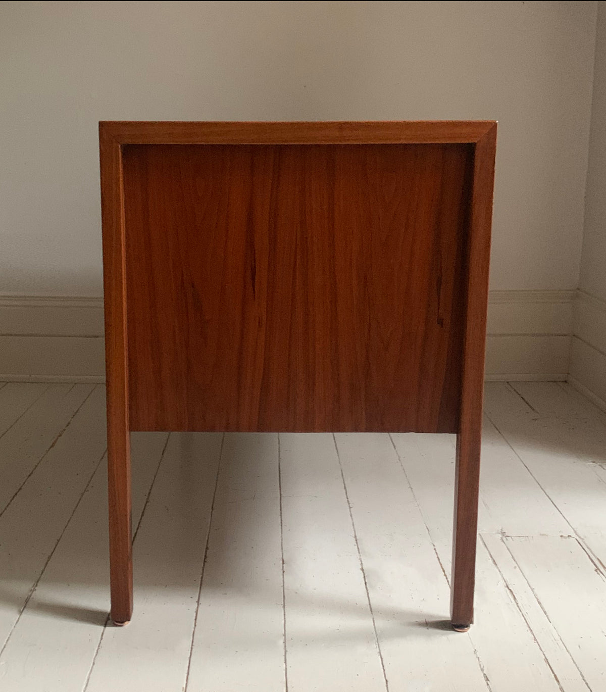 Mid Century Rare Jens Risom by Younger, Walnut Sideboard / Cabinet / Credenza