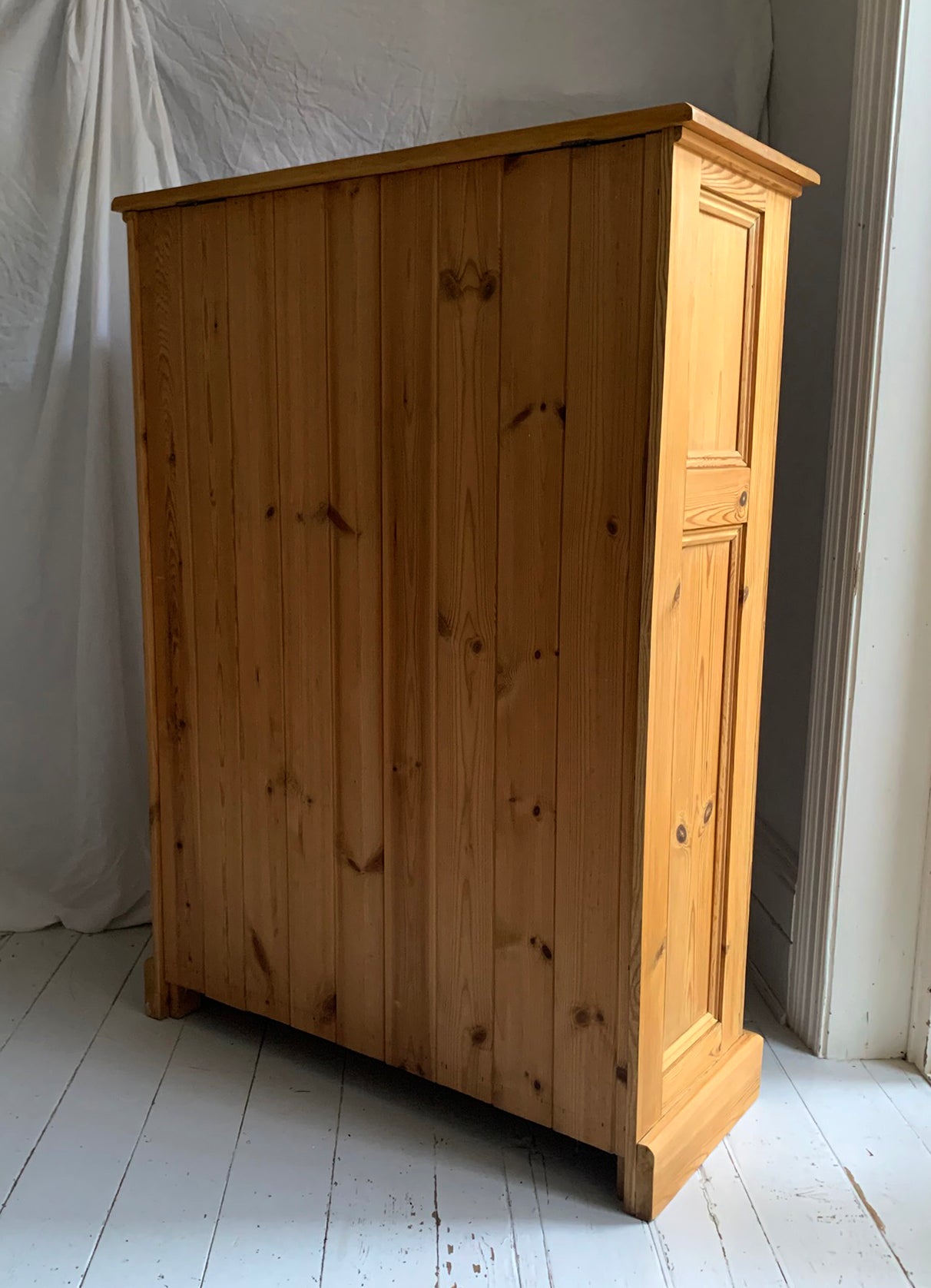 Stunning Tall Vintage Pine Bookcase with Three Adjustable Shelves