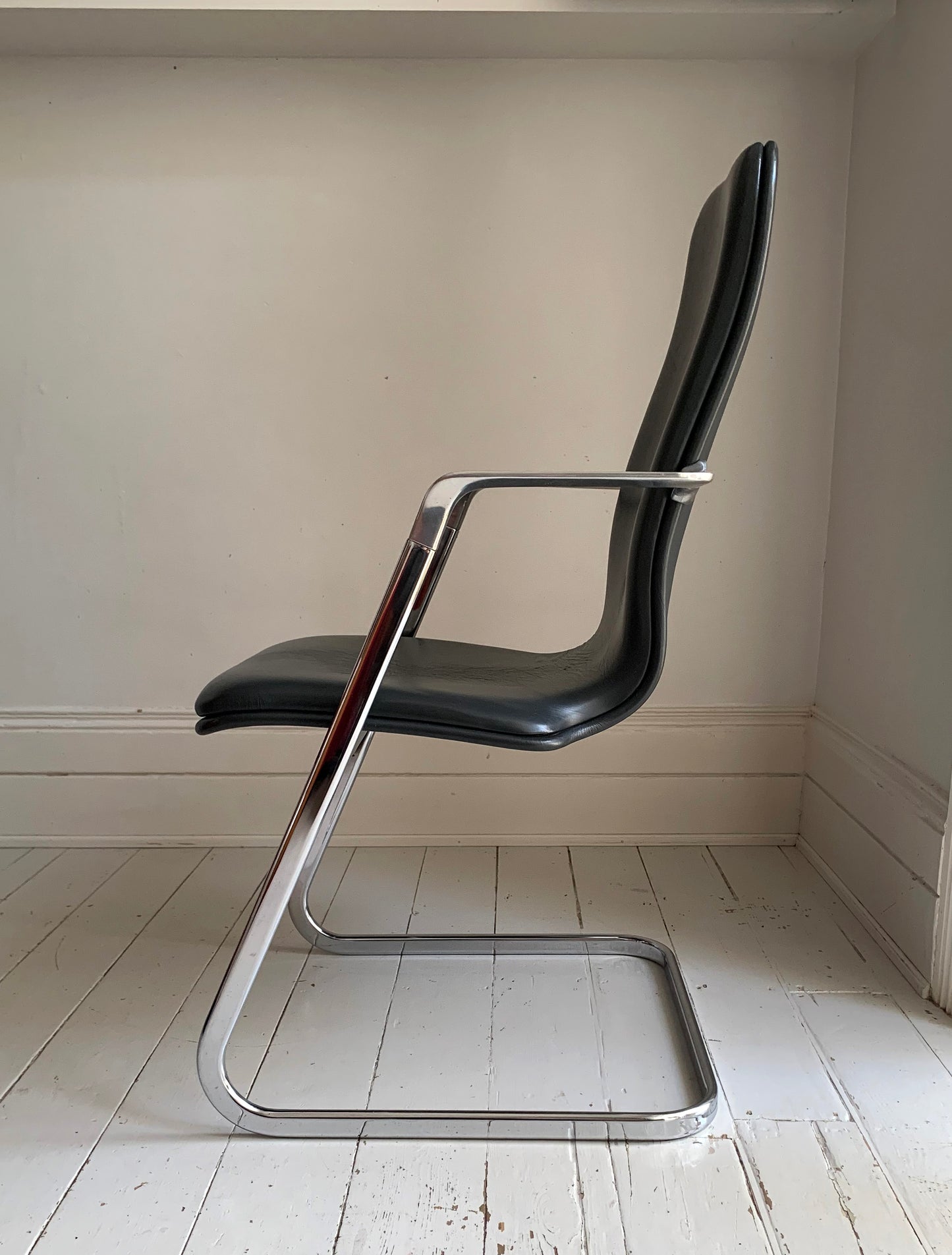 Vintage Mid Century Frederick Scott for Hille Cantilever Dark Grey Leather Office/Dining Chair
