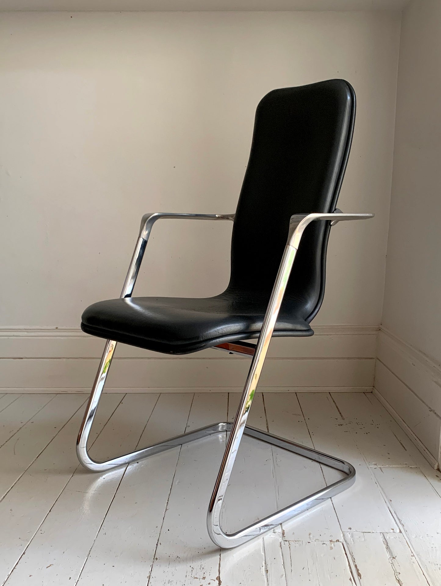 Vintage Mid Century Frederick Scott for Hille Cantilever Dark Grey Leather Office/Dining Chair