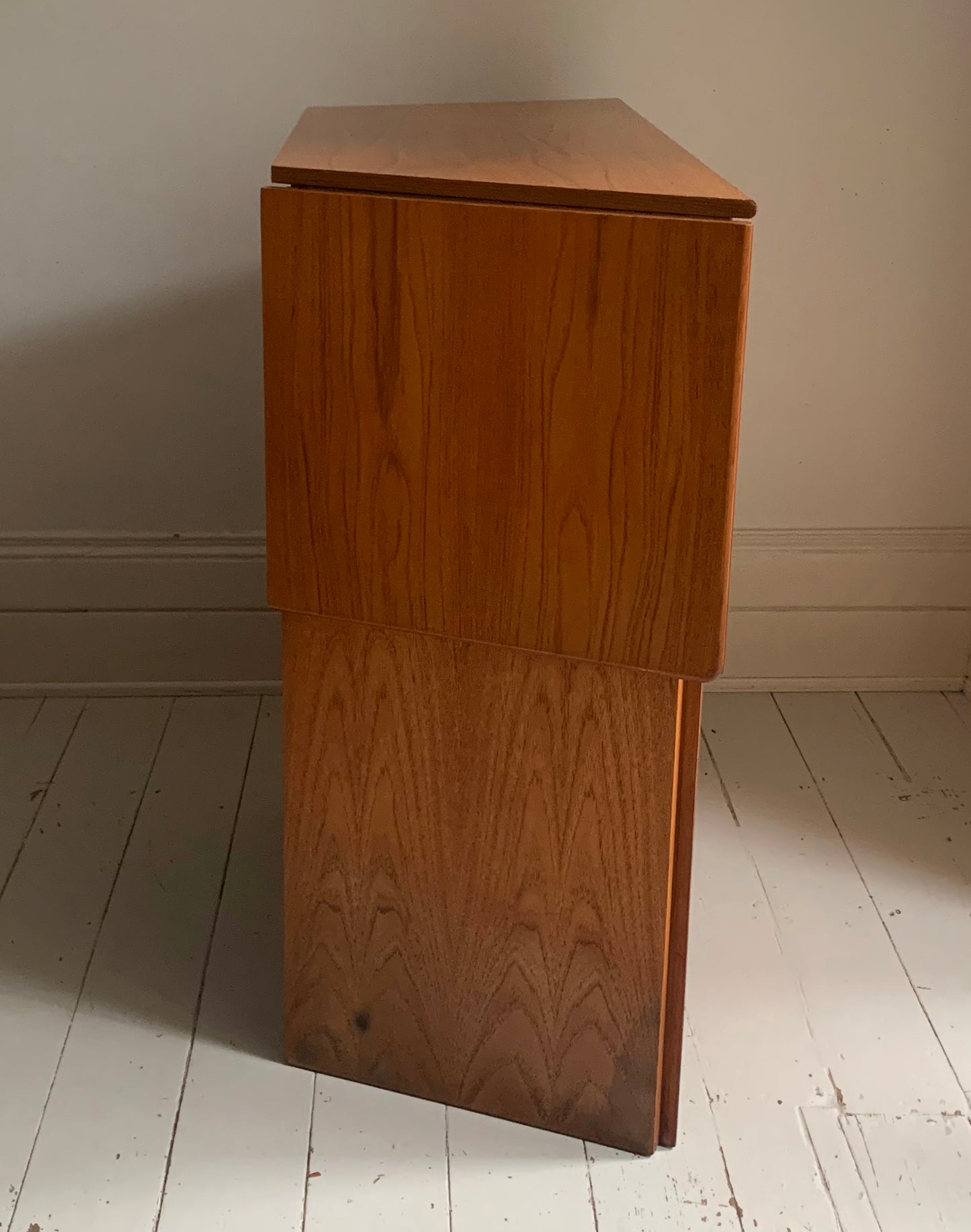 Vintage Mid Century Modern Teak Veneer Extending Drinks Bar