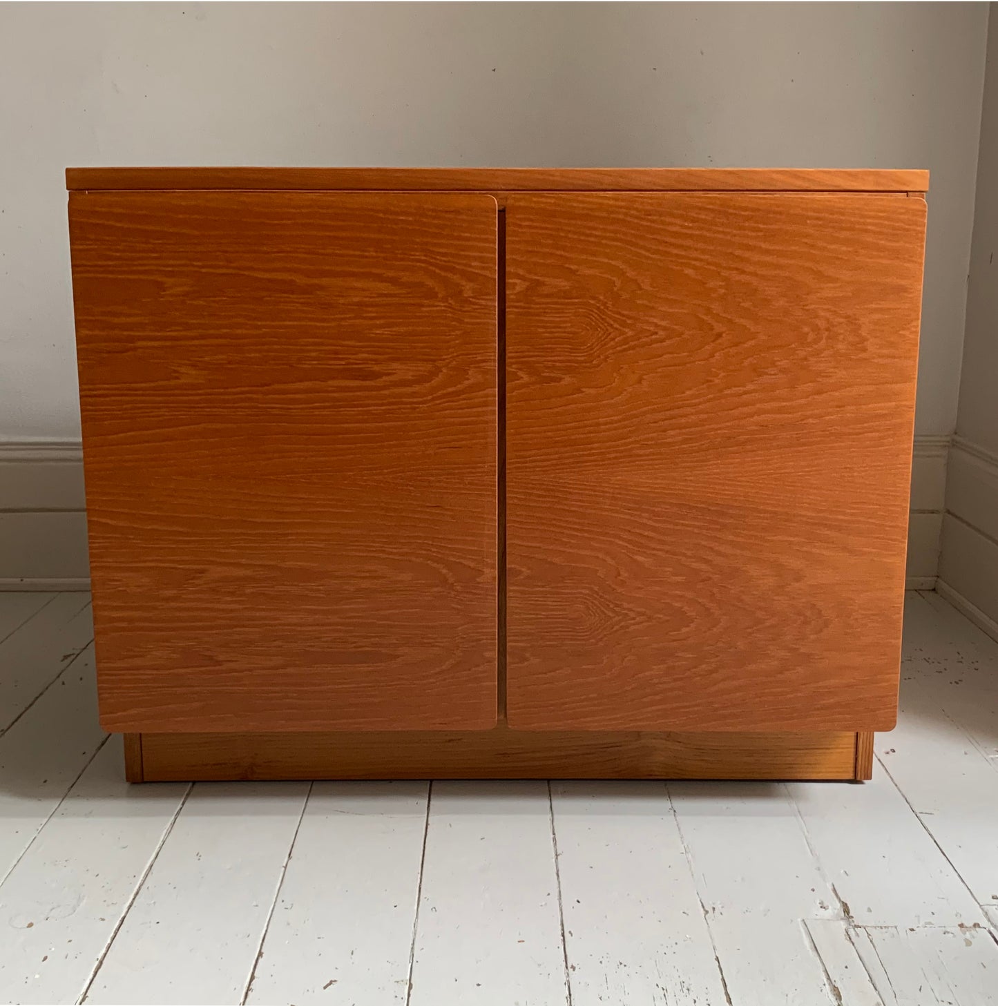 Mid Century Modern Teak Beaver & Tapley Free Standing Two-Door Media Cabinet