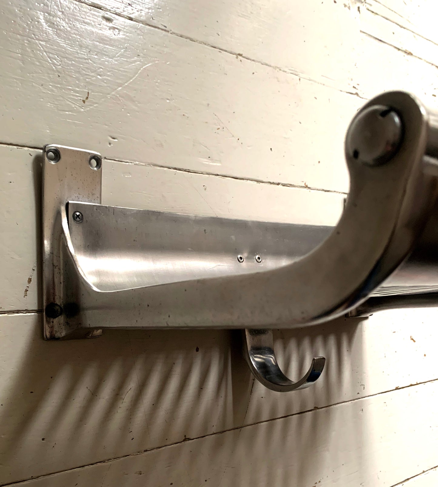 Original Vintage London Underground A-Stock Aluminium Luggage Rack w/ Hook 1/2