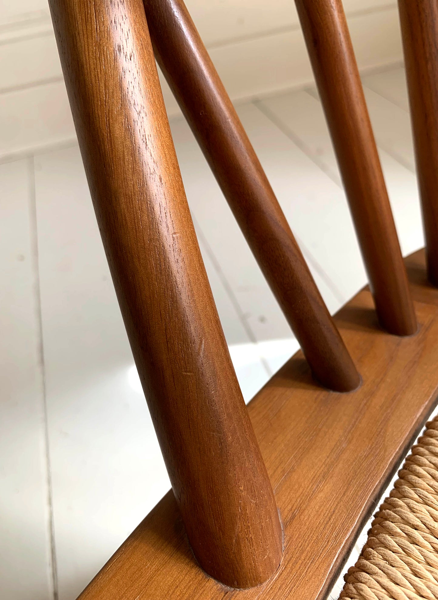 PP 550 Peacock Chair, Timber Frame, Papercord Upholstery, Excellent Condition