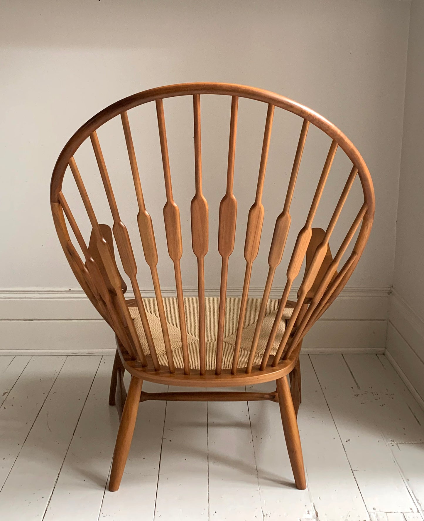 PP 550 Peacock Chair, Timber Frame, Papercord Upholstery, Excellent Condition