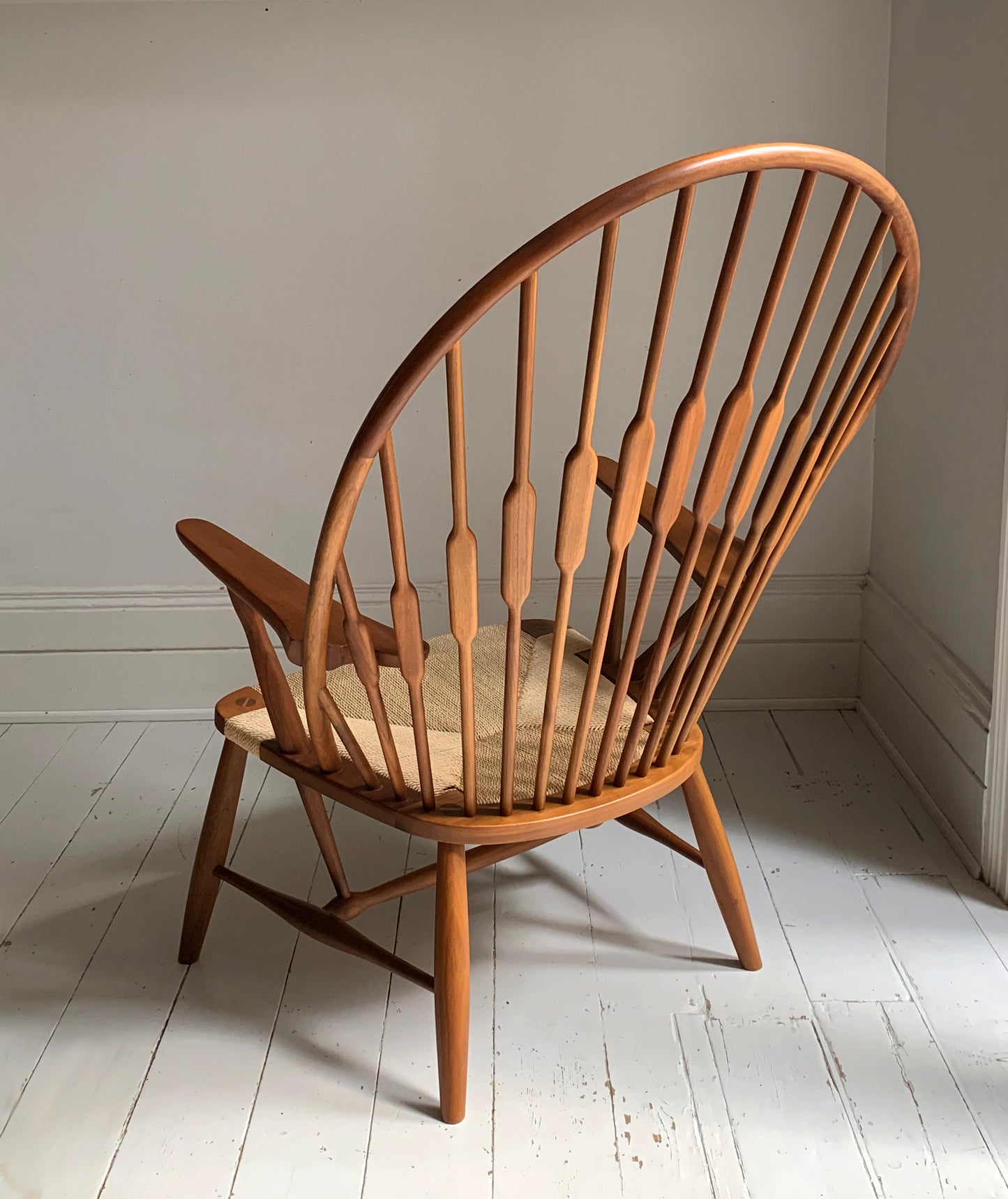PP 550 Peacock Chair, Timber Frame, Papercord Upholstery, Excellent Condition