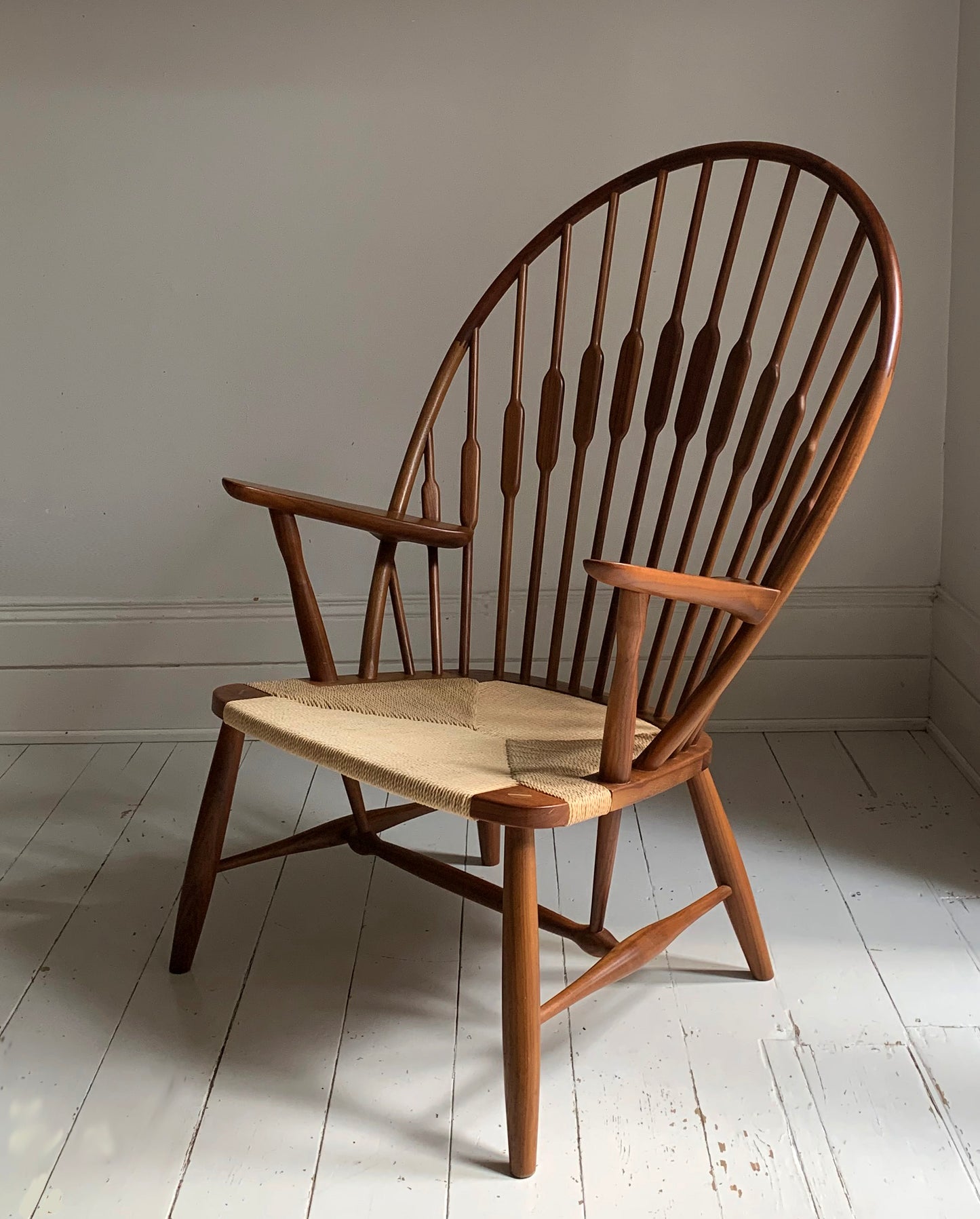 PP 550 Peacock Chair, Timber Frame, Papercord Upholstery, Excellent Condition