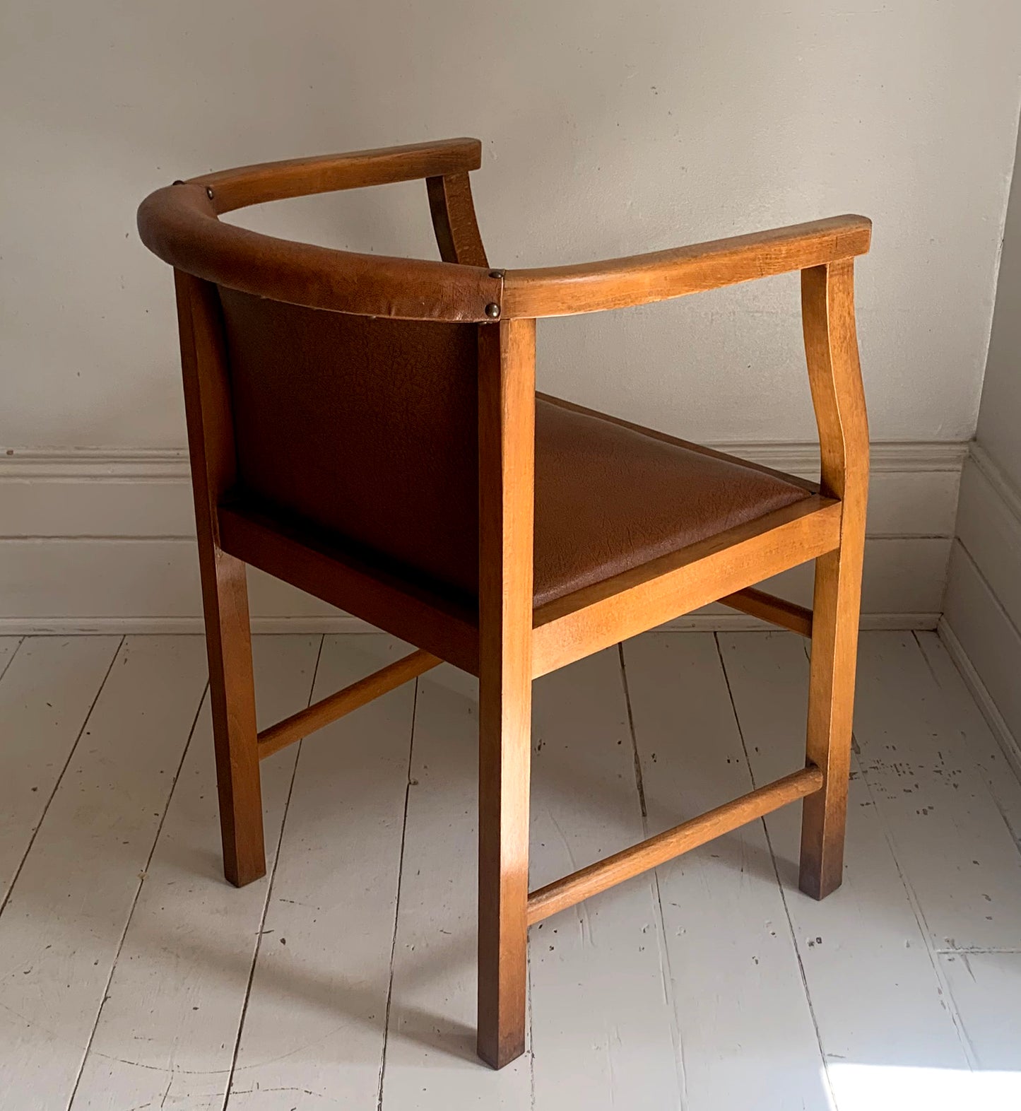 Pair of 1920/30s Horseshoe, Tub Carver Chairs Upholstered in Cognac Vinyl