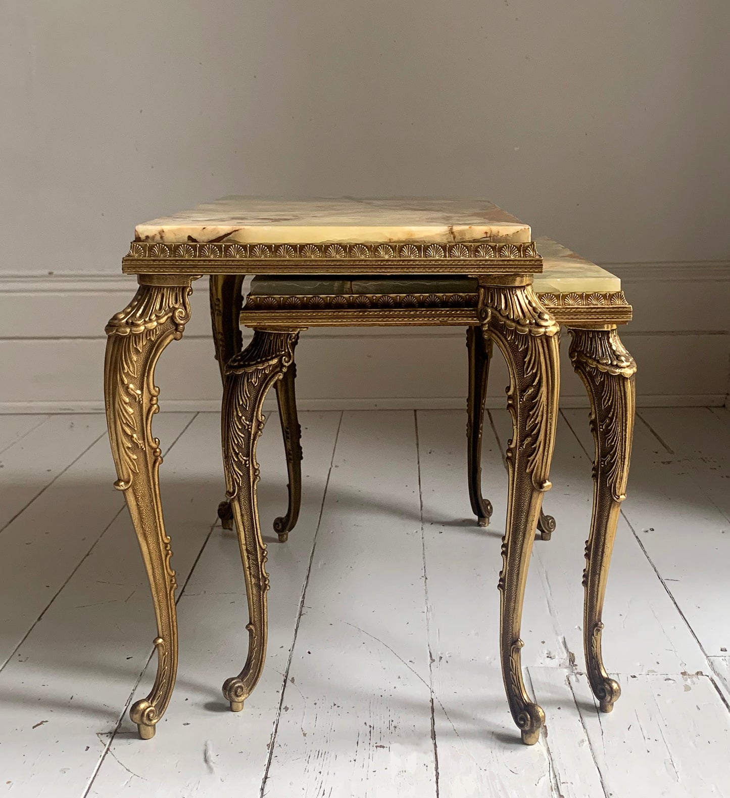 Vintage Hollywood Regency Pair of Onyx & Brass Nesting Tables