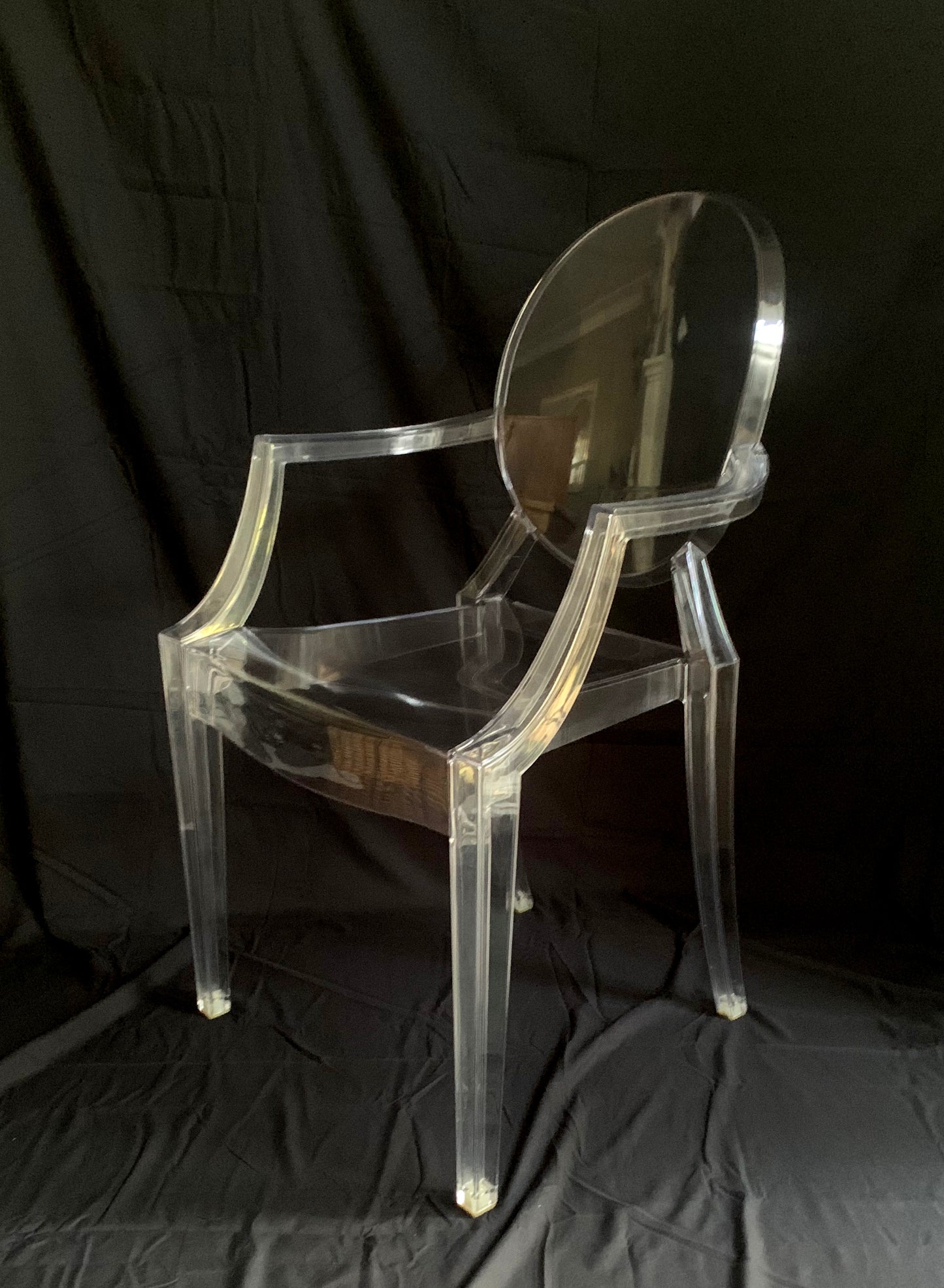 Kartell Louis Ghost Chair in Clear Polycarbonate, designed by Philippe Starck