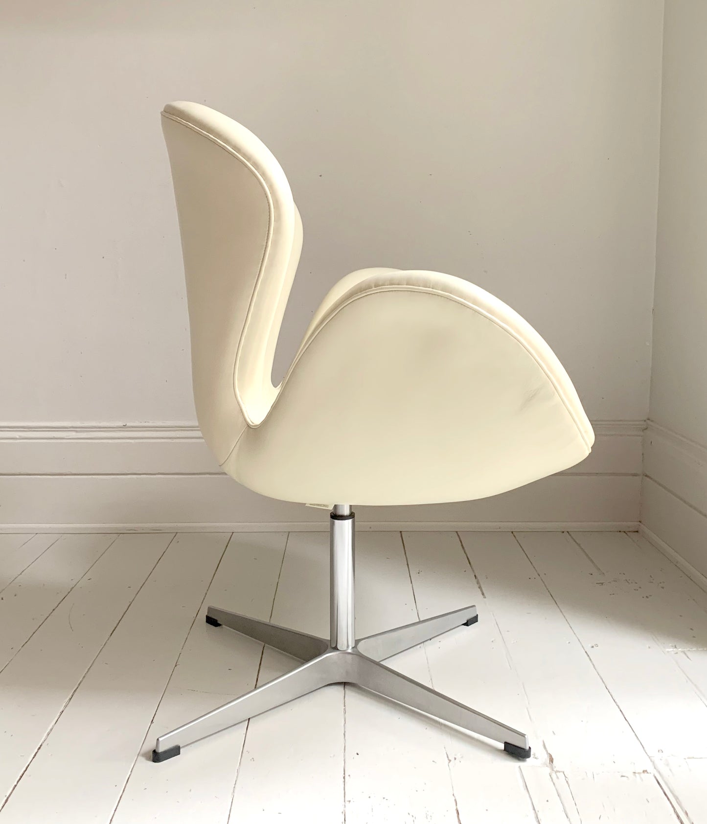 Swan Chair Replica in the style of the 1958 Arne Jacobson Chair in Cream