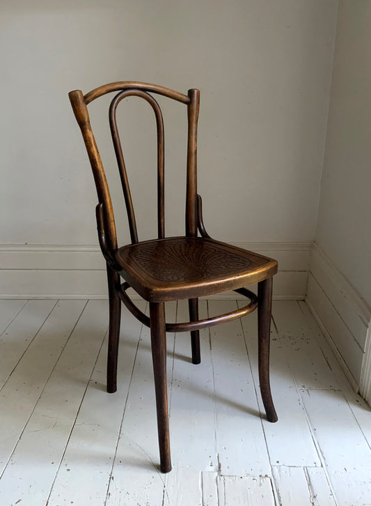 Antique Thonet Model No.56 Dining / Cafe Chair, Pressed Wood Seat with Amazing Patina
