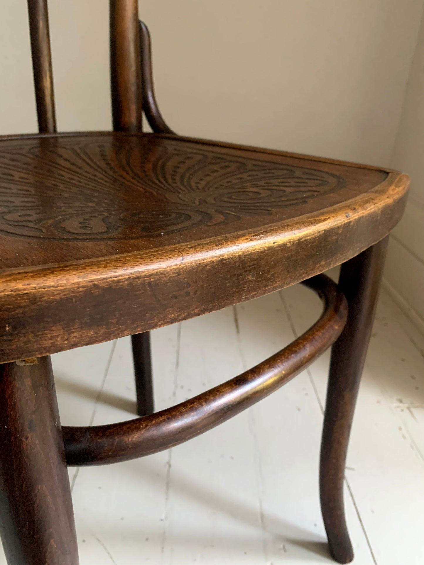 Antique Thonet Model No.56 Dining / Cafe Chair, Pressed Wood Seat with Amazing Patina