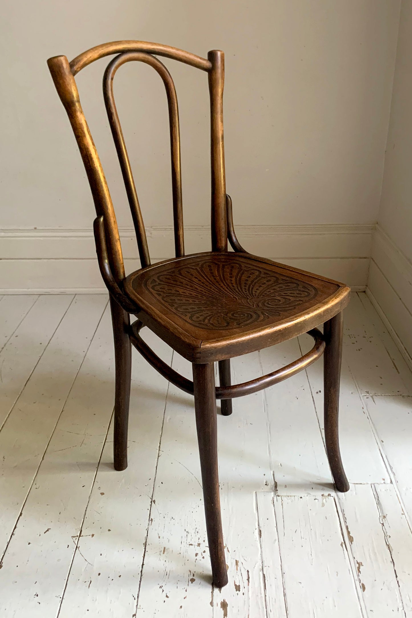 Antique Thonet Model No.56 Dining / Cafe Chair, Pressed Wood Seat with Amazing Patina