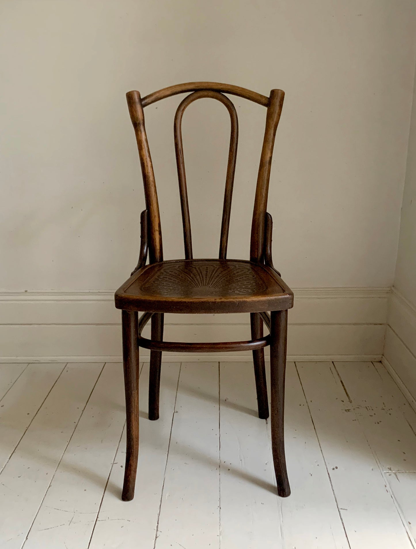 Antique Thonet Model No.56 Dining / Cafe Chair, Pressed Wood Seat with Amazing Patina