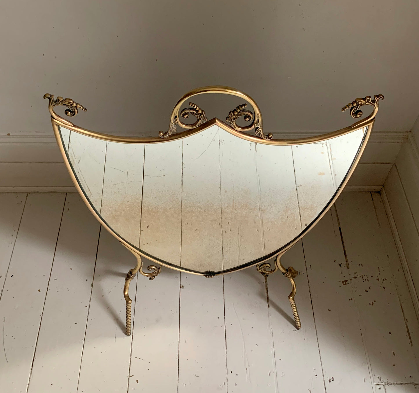 Antique Victorian / Edwardian Brass & Mirror Shield-Shaped Fire Screen / Guard