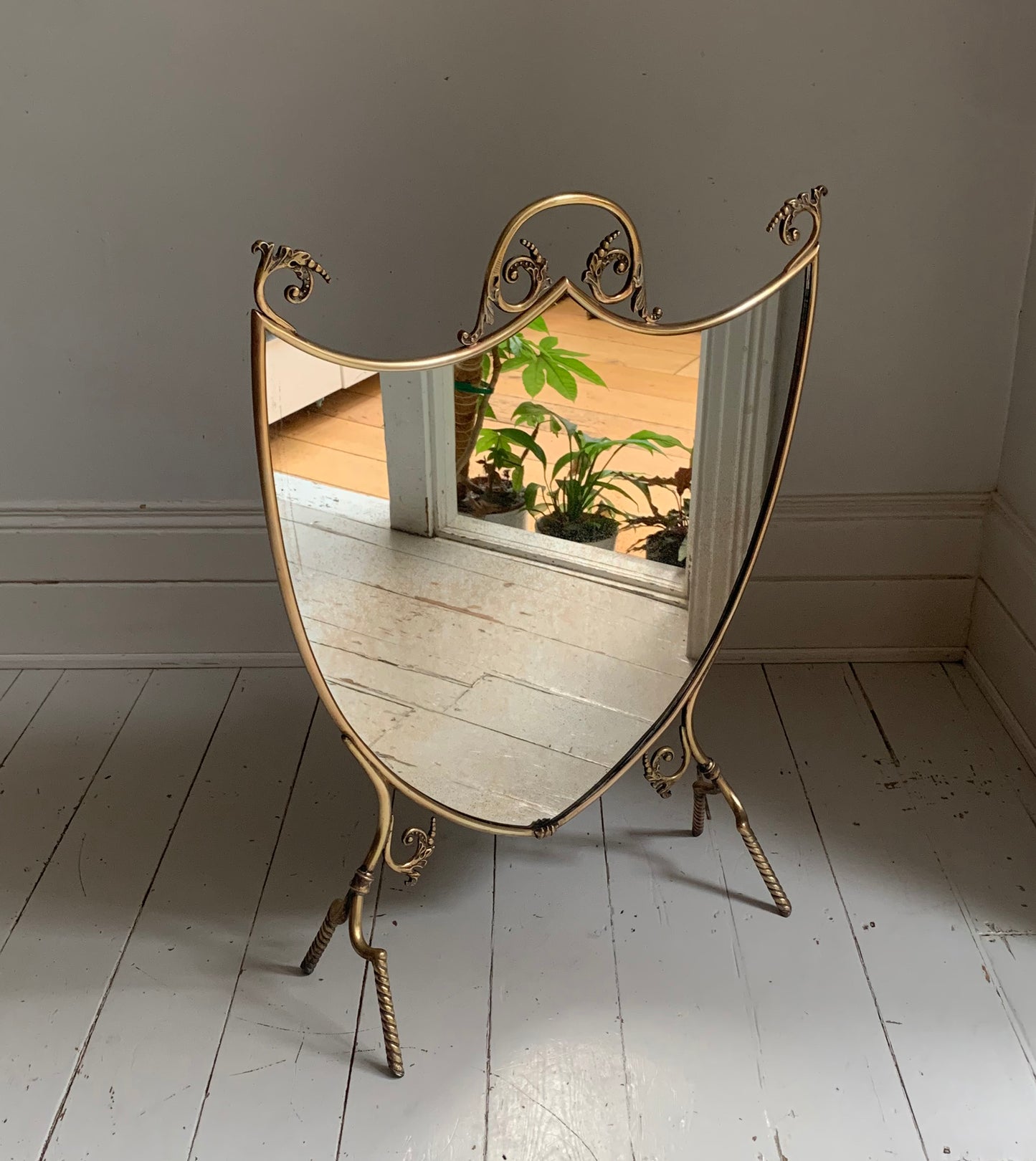 Antique Victorian / Edwardian Brass & Mirror Shield-Shaped Fire Screen / Guard