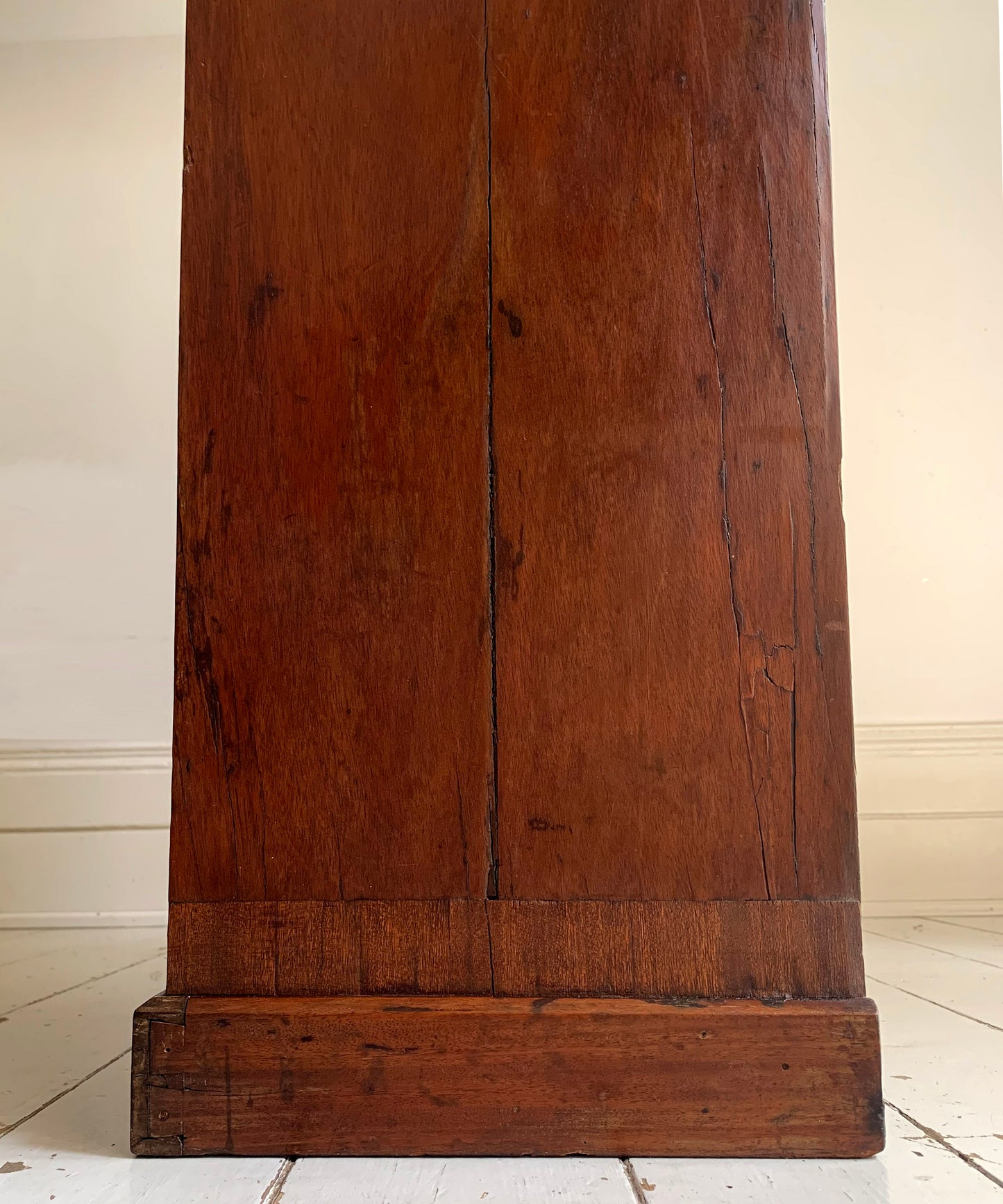 Victorian Mahogany Glass Fronted Lockable Display Cabinet / Bookcase