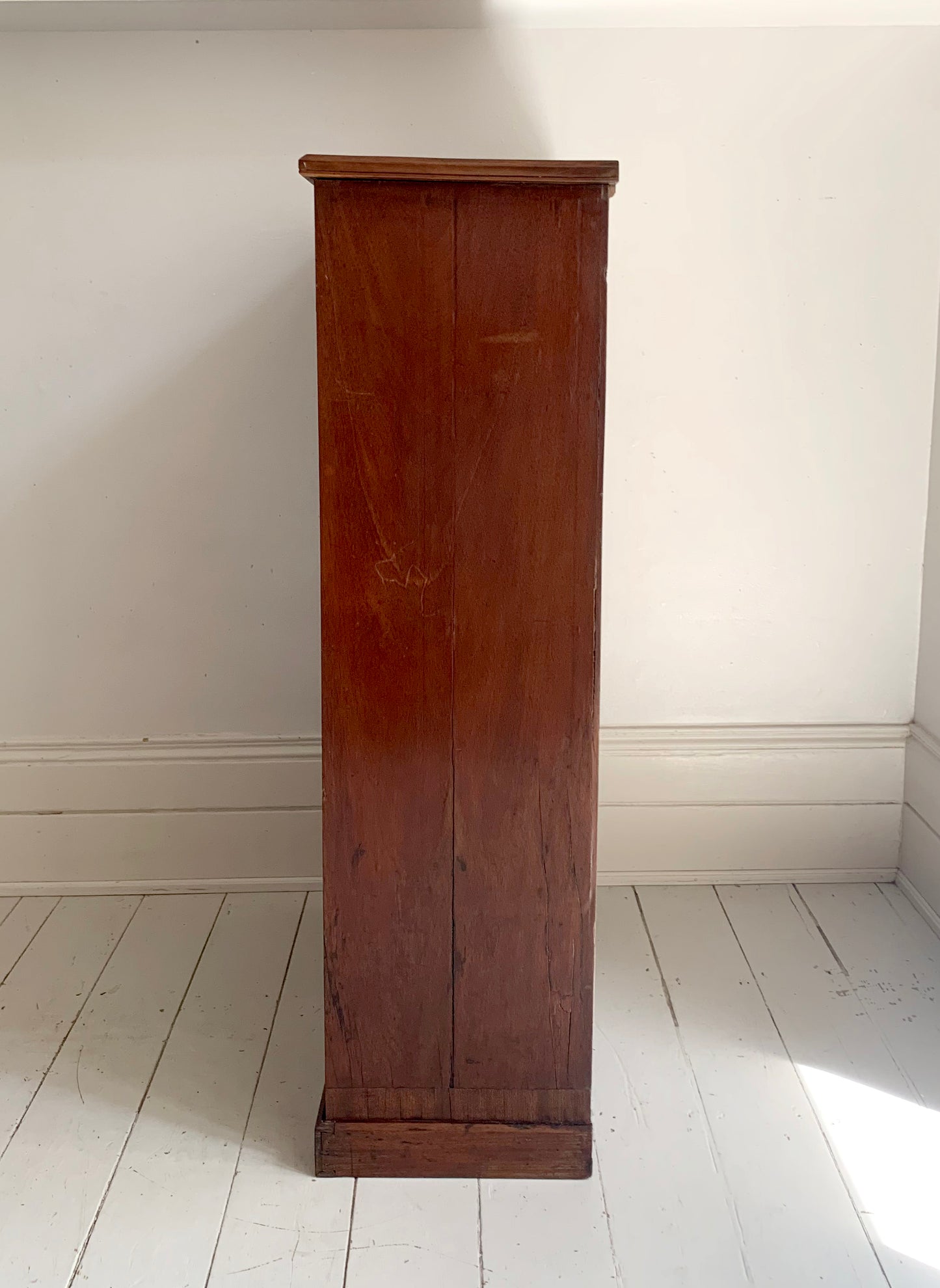 Victorian Mahogany Glass Fronted Lockable Display Cabinet / Bookcase