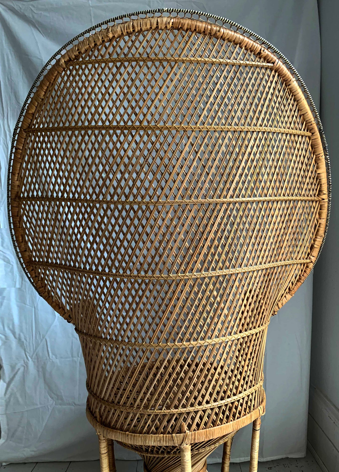 1970s Vintage Rattan &amp; Wicker Peacock Chair Emmanuelle Mid Century Modern