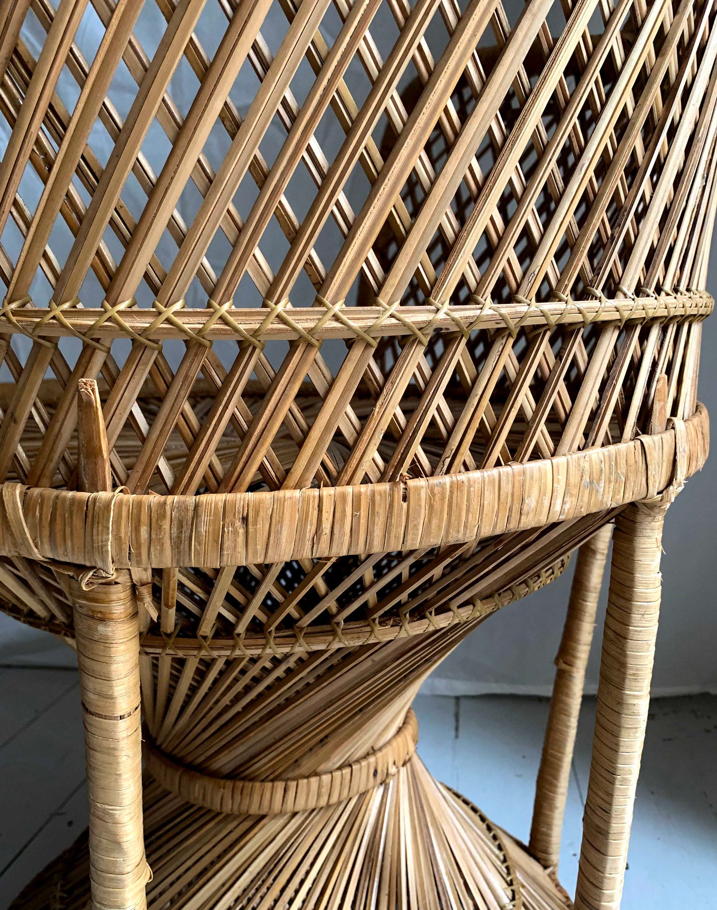 1970s Vintage Rattan &amp; Wicker Peacock Chair Emmanuelle Mid Century Modern