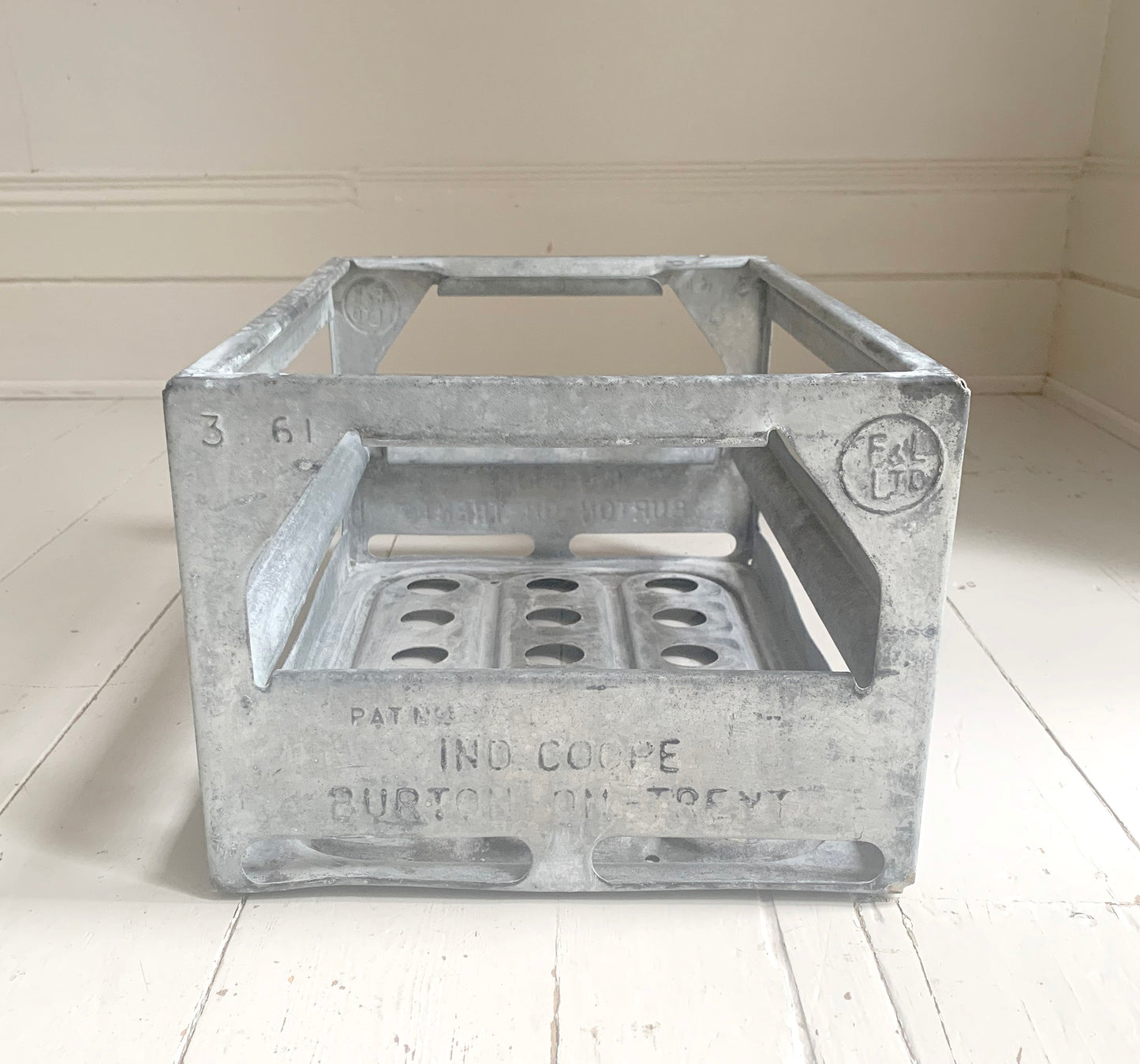 Vintage Galvanised 18 Bottle Beer Crate Ind Coope & Allsopp Ltd Burton on Trent
