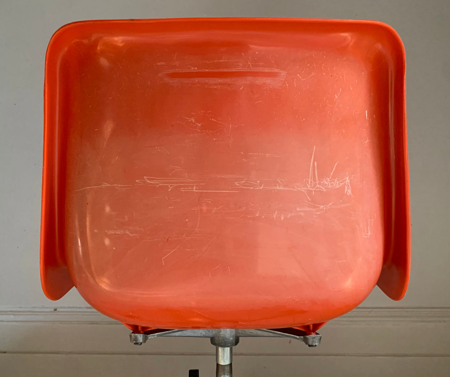 1 x Rare Vintage Hille Swivel Chair, In Orange on Castors, Designed By Robin Day