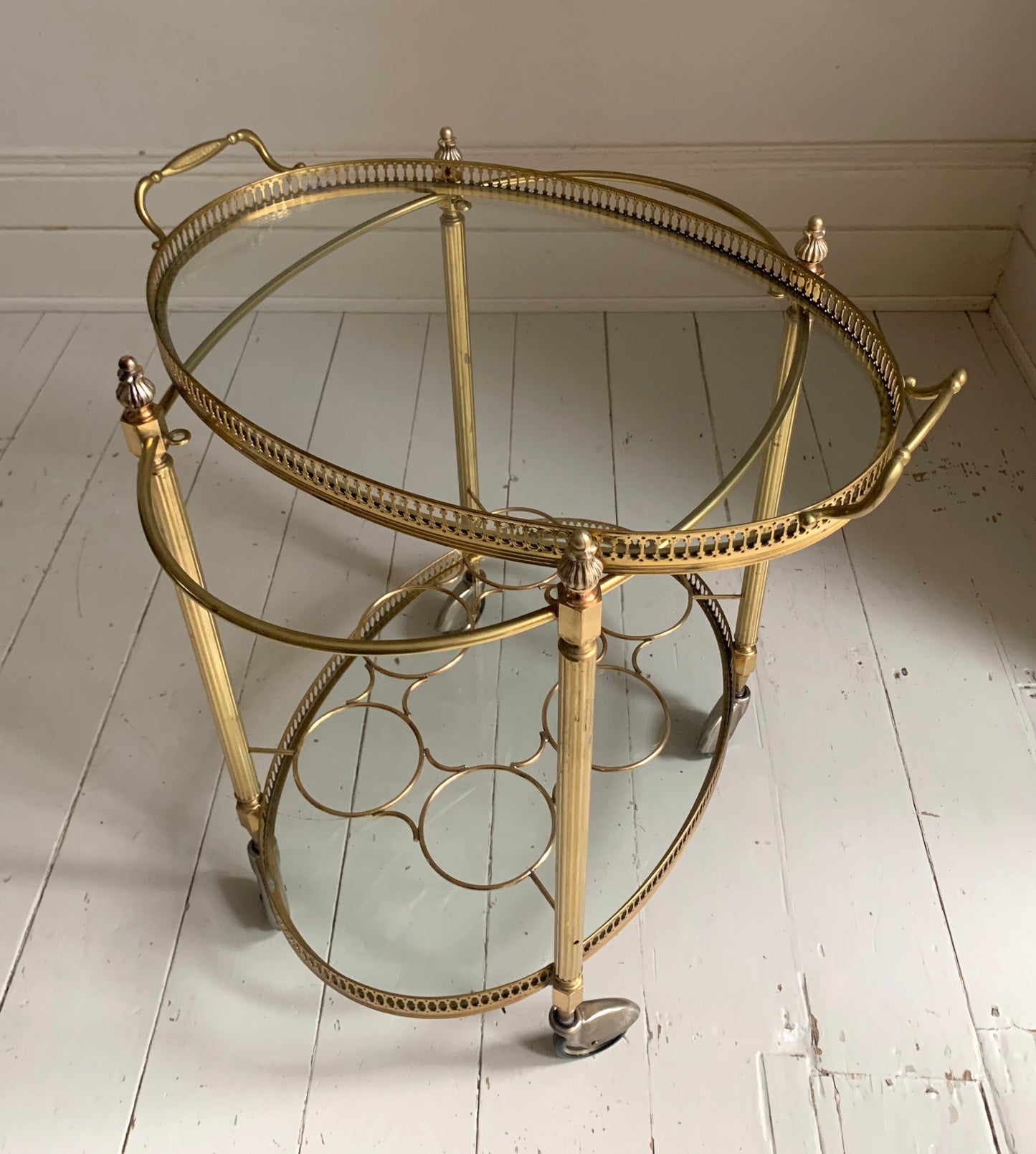 Vintage Hollywood Regency Neoclassical Brass Plated Drinks Trolley / Bar Cart