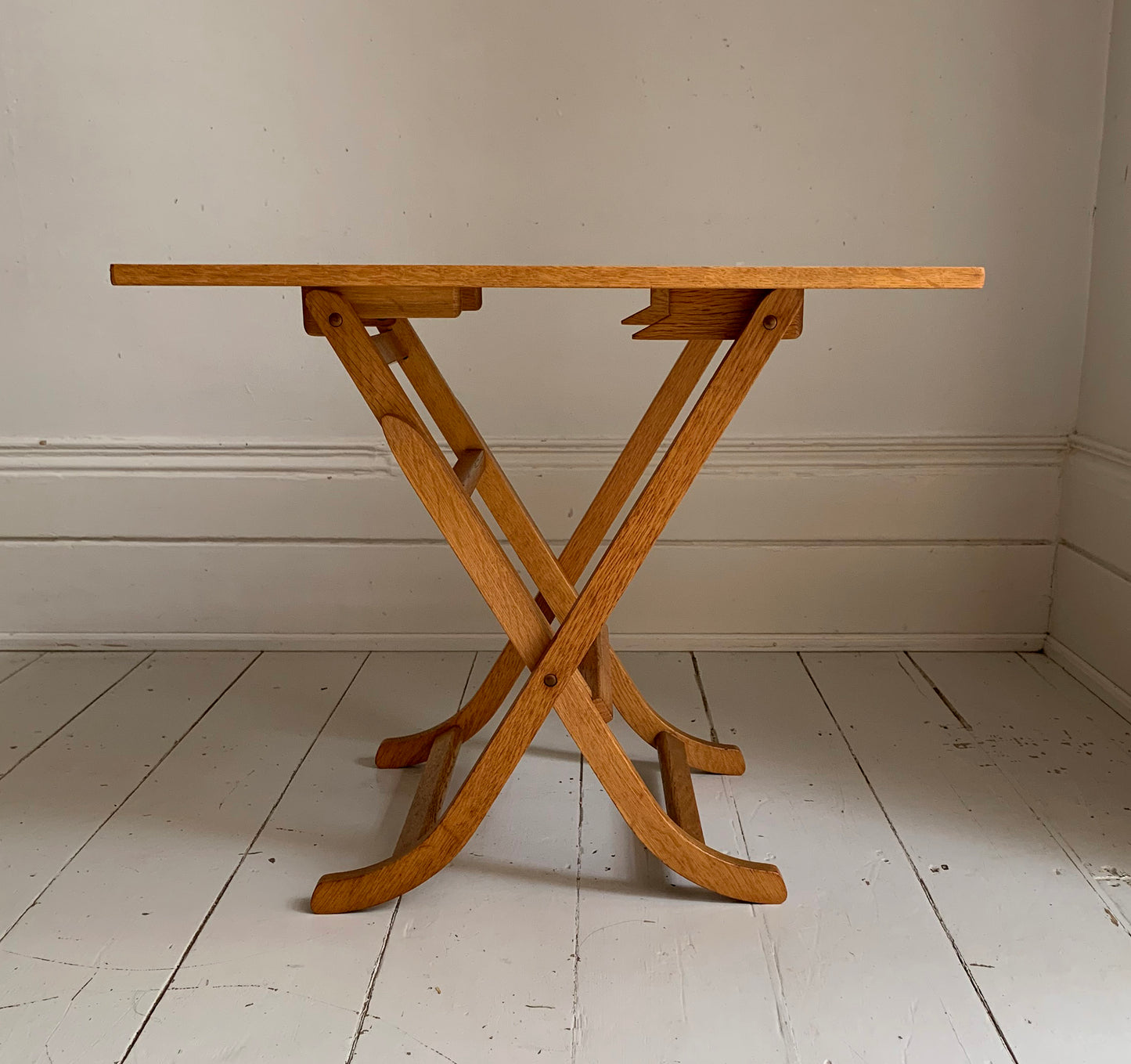 Vintage Mid Century Meredew Folding Small Side / Occasional Table