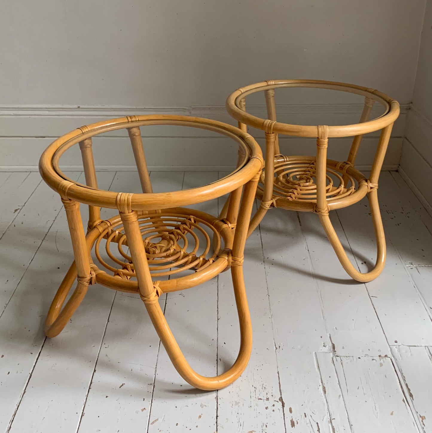 Vintage Mid Century Modern Pair of Rattan & Glass Round Side / Bedside Tables