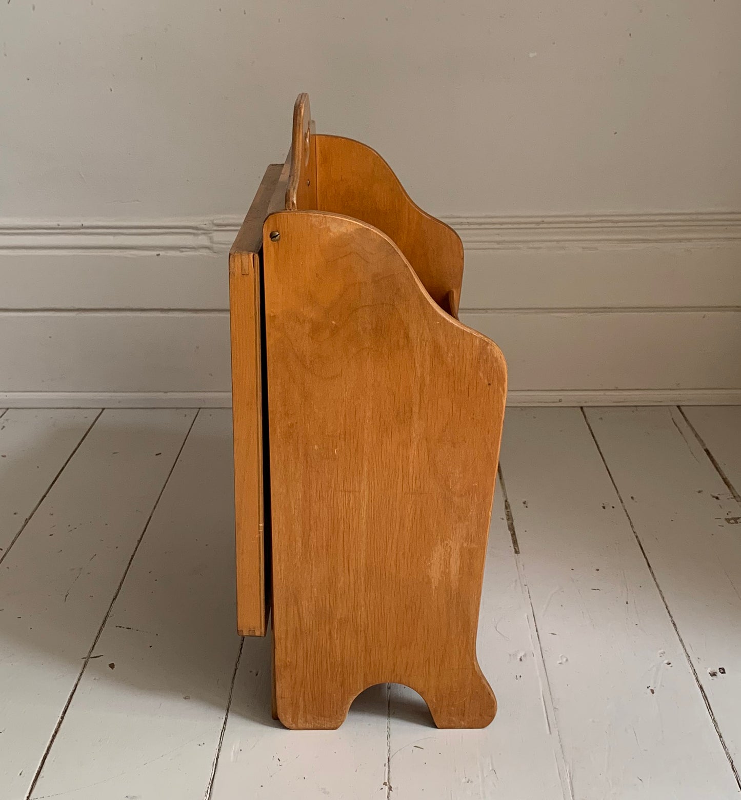 Mid Century Plywood Magazine Rack / Folding Side Table by Haxyes