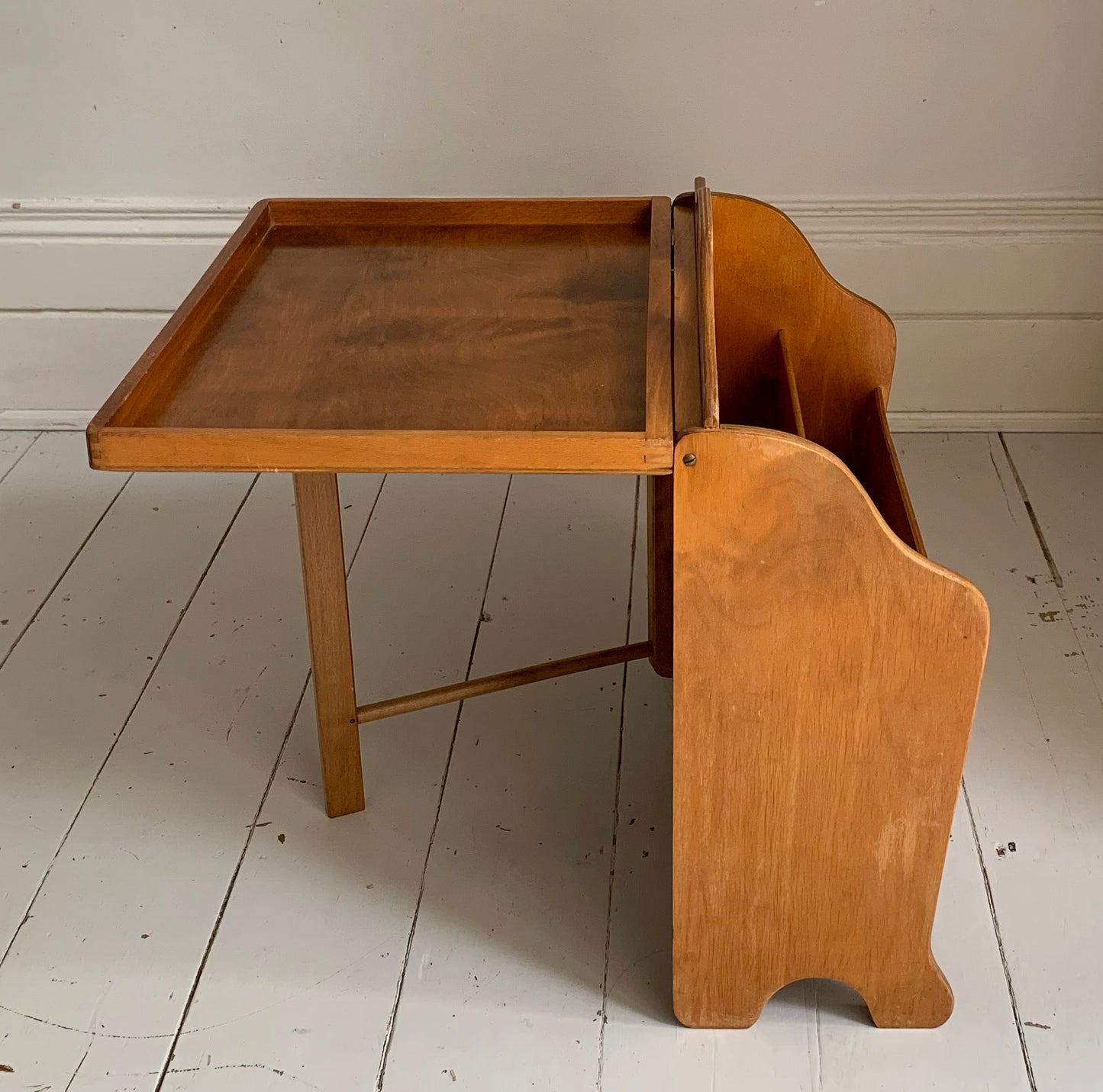Mid Century Plywood Magazine Rack / Folding Side Table by Haxyes
