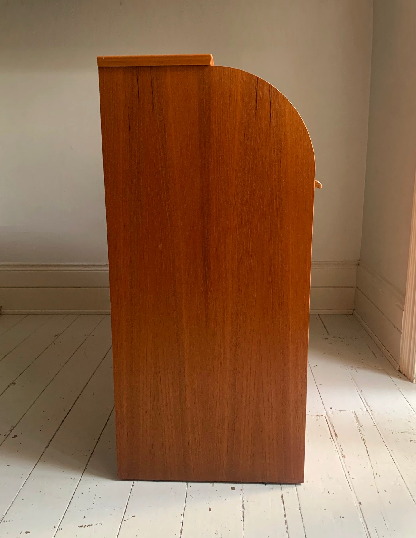 Stunning Mid Century Teak Roll Top Bureau / Writing Desk by Egon Ostergaard