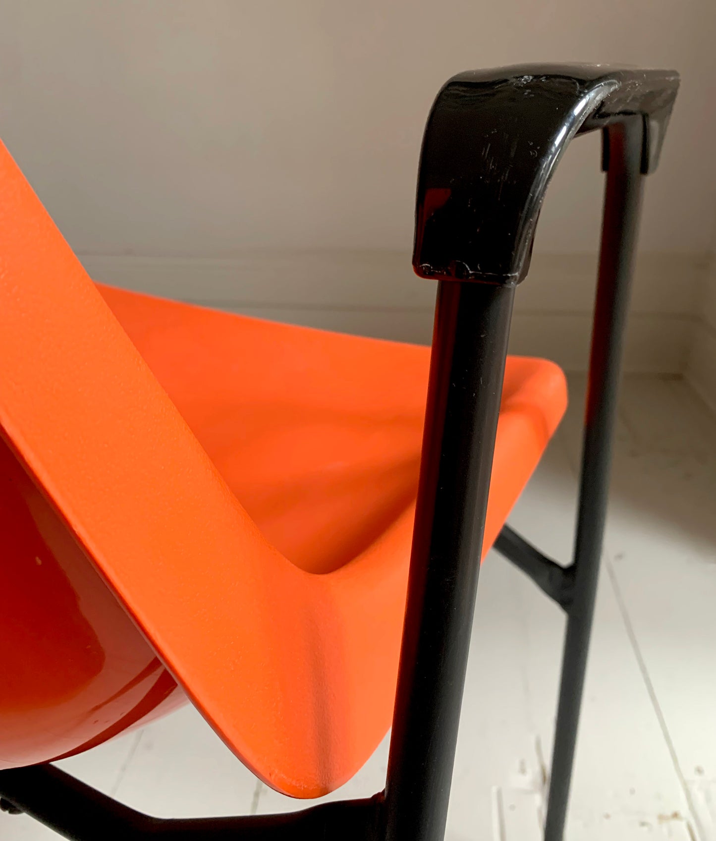 Vintage Robin Day for Hille, Orange & Black Stacking Chairs w/ Arms, 2/10 chairs