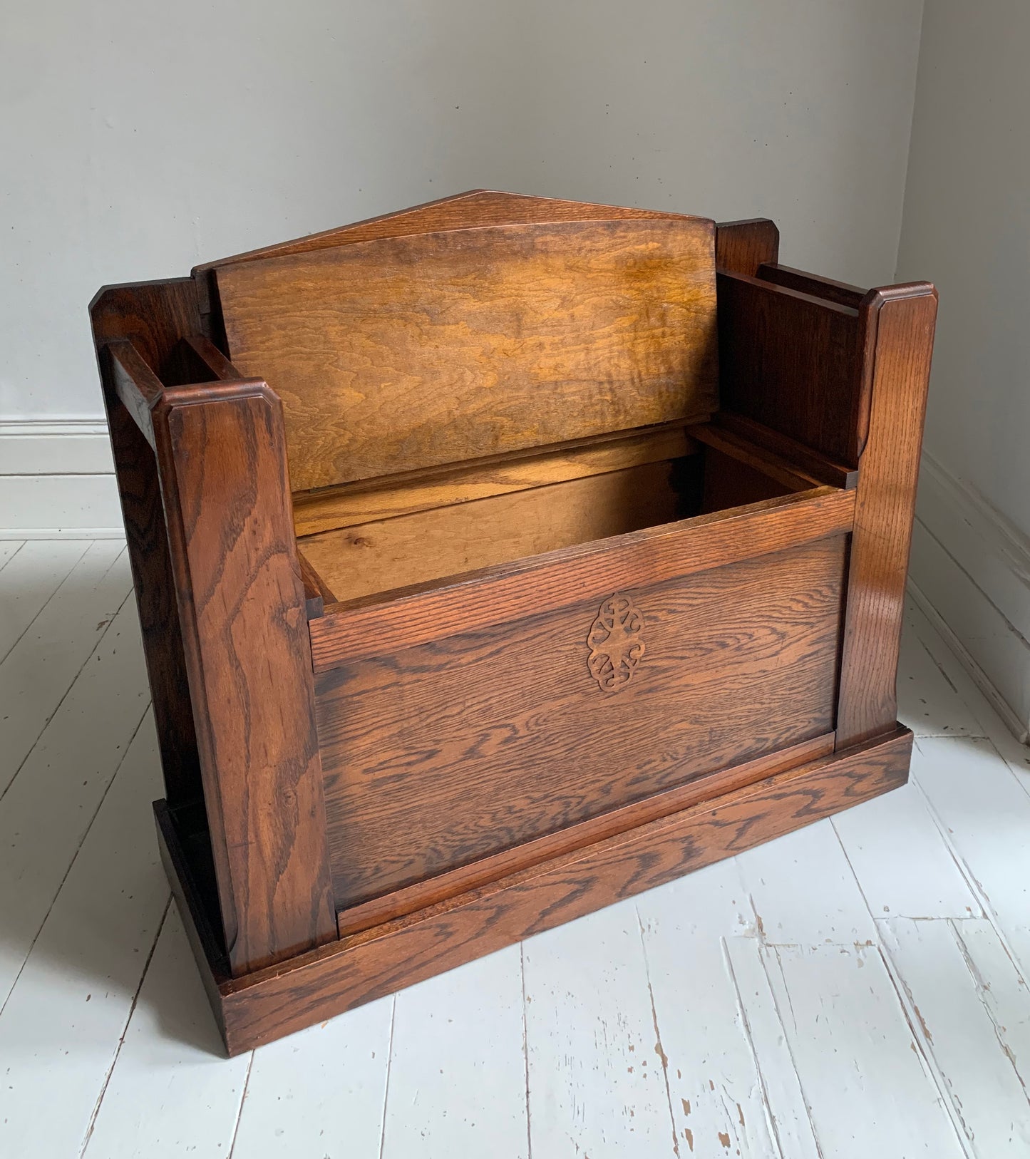 Antique Oak Arts & Craft Hall Seat / Settle /With Arms, Storage & Umbrella Trays