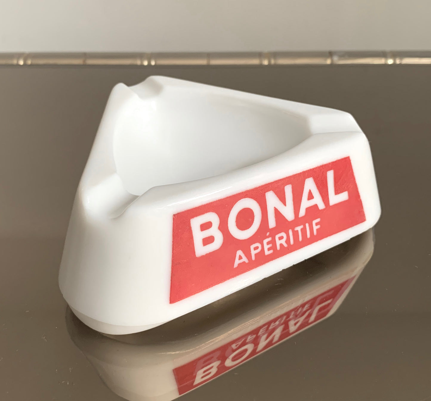 Vintage French Milk Glass Ashtray ' Bonal Aperitif' / 1960's / Ex' Cond'