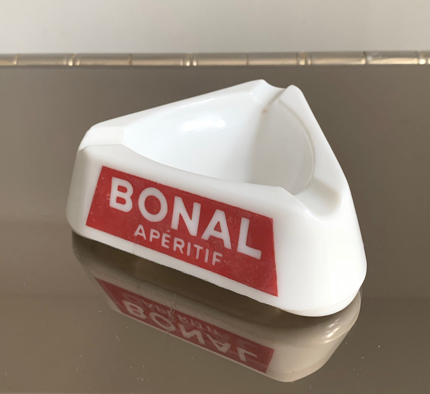 Vintage French Milk Glass Ashtray ' Bonal Aperitif' / 1960's / Ex' Cond'