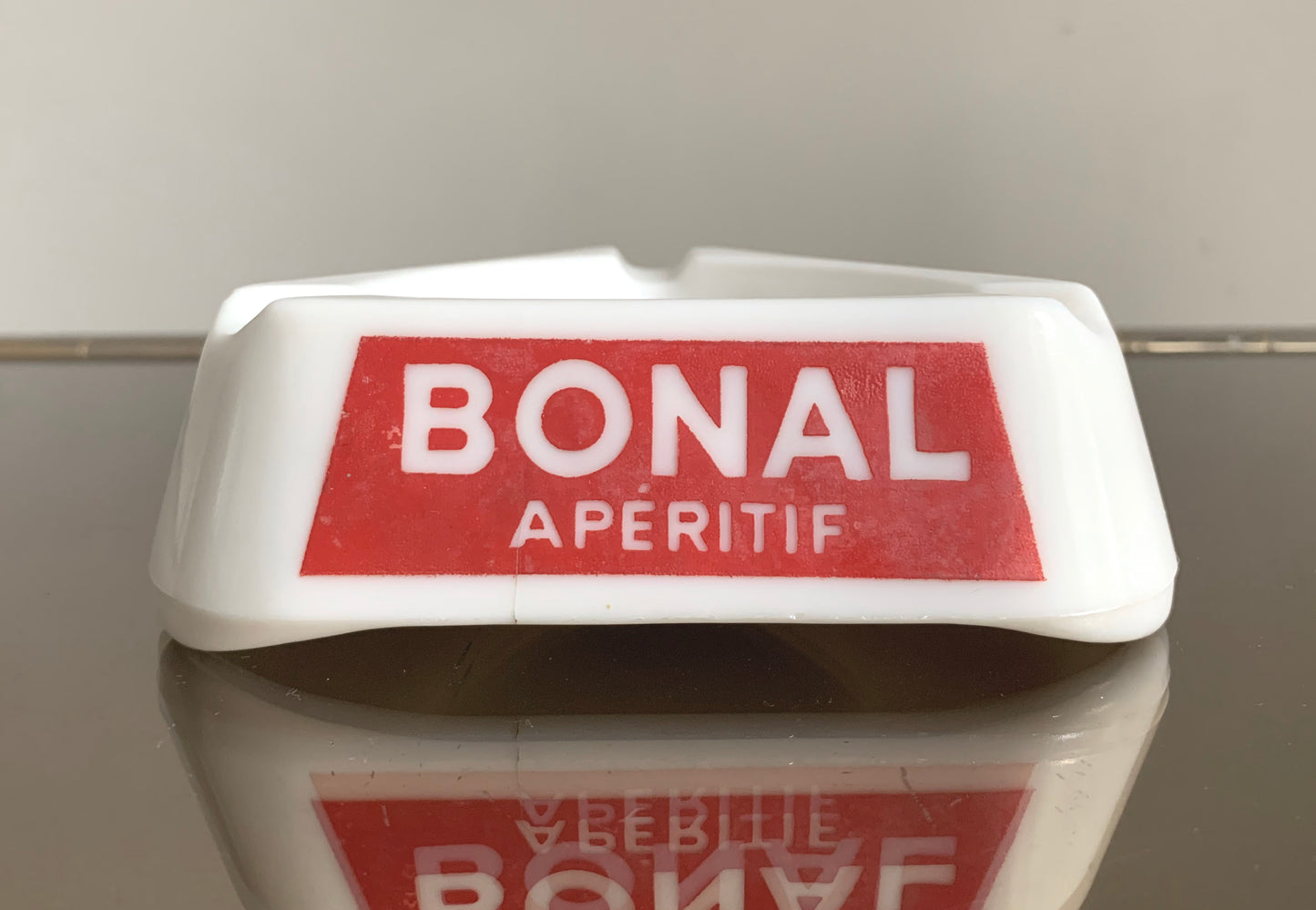 Vintage French Milk Glass Ashtray ' Bonal Aperitif' / 1960's / Ex' Cond'