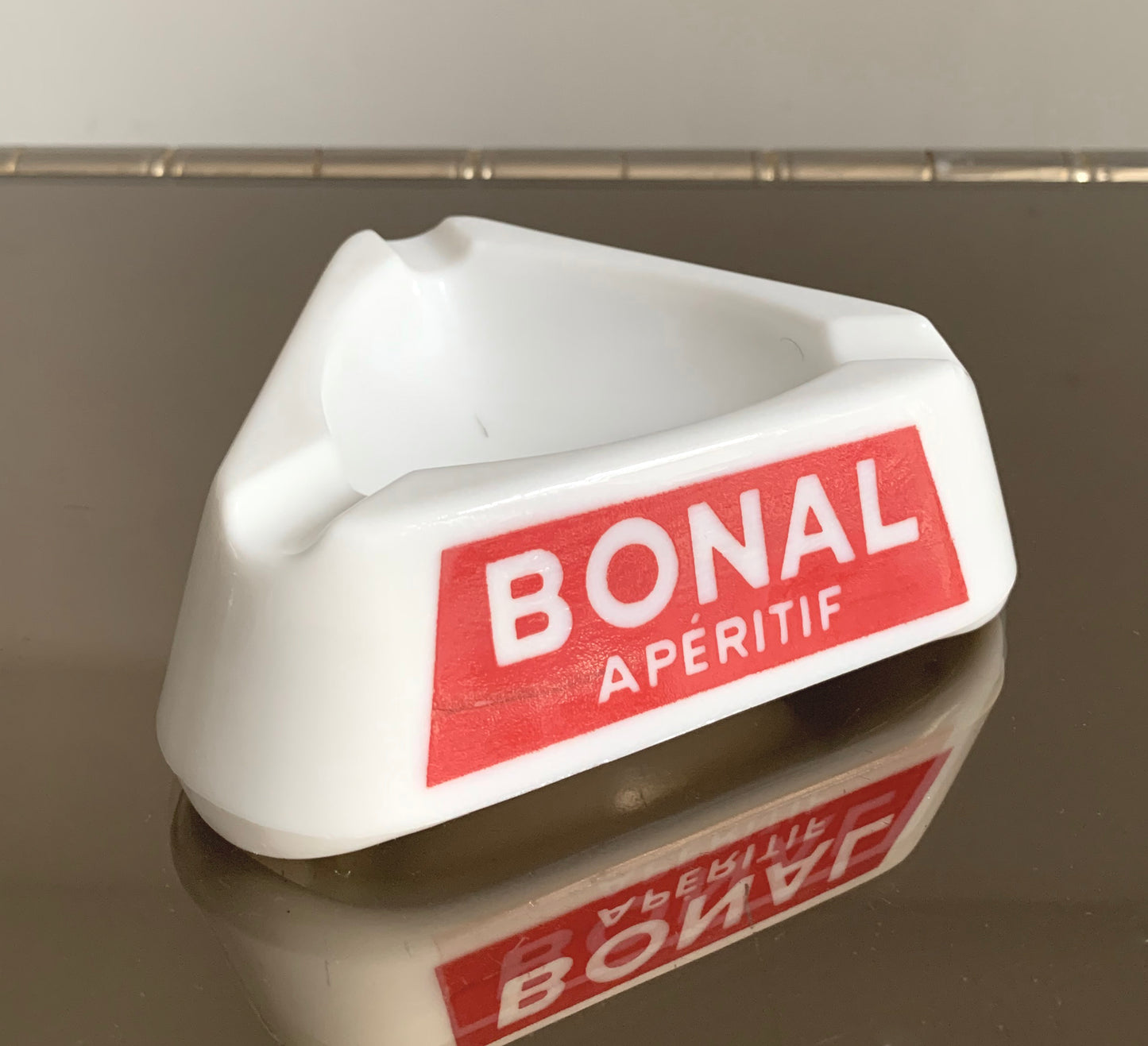 Vintage French Milk Glass Ashtray ' Bonal Aperitif' / 1960's / Ex' Cond'